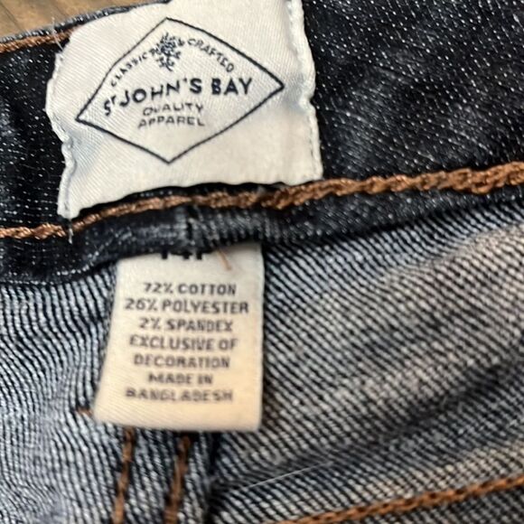 St. John’s bay boot cut jeans - Picture 6 of 6
